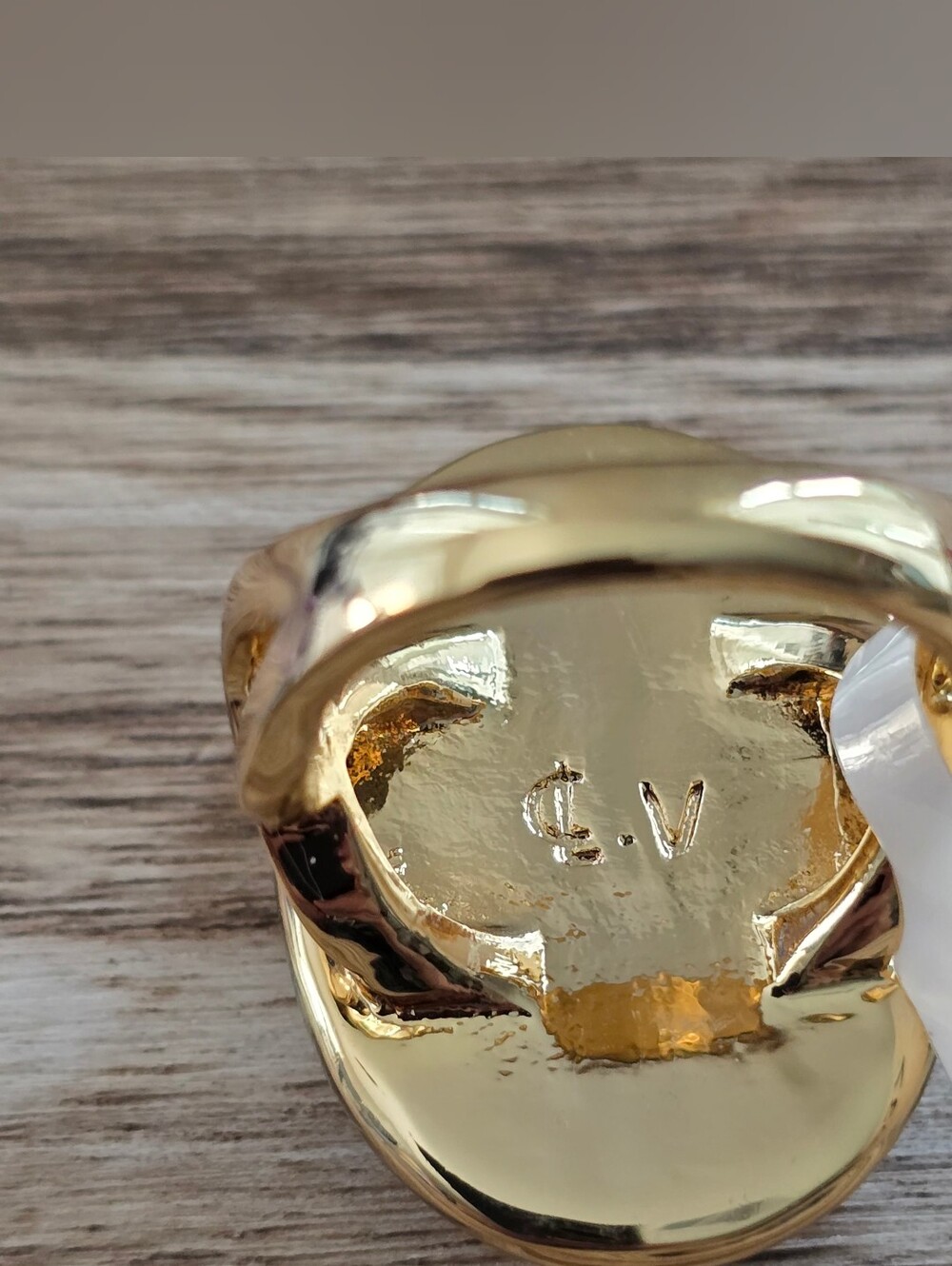 Vintage Style cocktail ring designed by Camille Lucie - Picture 7 of 7